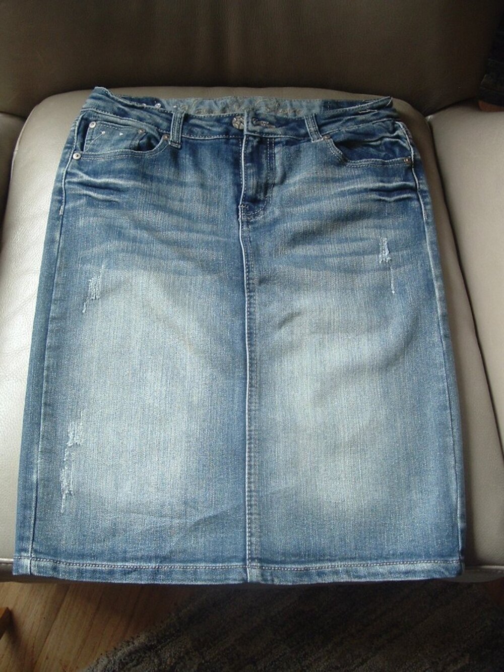 DISTRESSED DENIM HIGH WAIST PENCIL SKIRT Size 7 (27"-28" waist) Grunge Festival